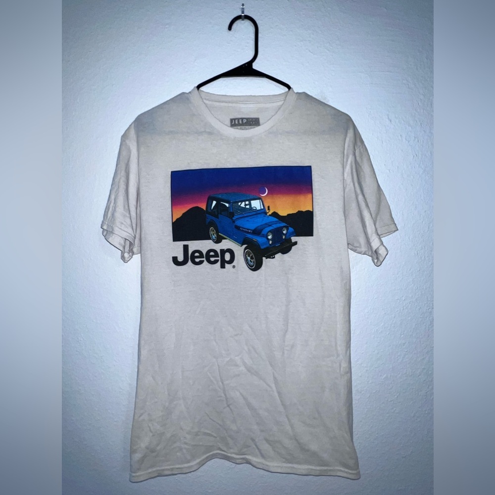Urban Outfitters Jeep Spirit 1941 tshirt Size S